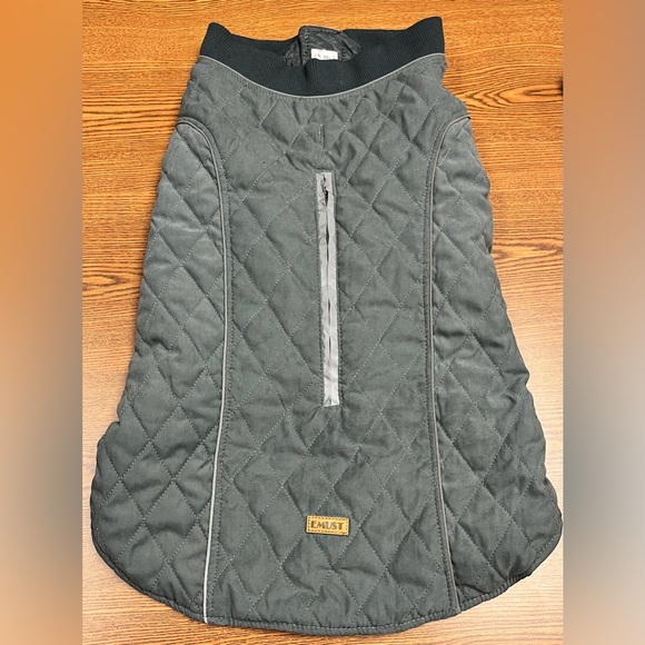 Insulated Quilted Winter Dog Coat - Picture 3 of 10